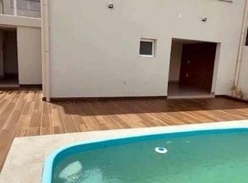Casa · 165m² · 4 Quartos · 1 Vaga · Casa com 4 dormitórios à venda, 165 m² por R$ 850.000,00 - Fundinho - Uberlândia/MG