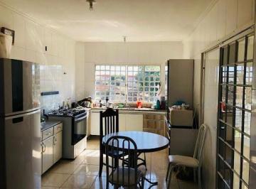 Casa · 300m² · 4 Quartos · 10 Vagas · Casa com 4 dormitórios à venda, 300 m² por R$ 900.000,00 - Presidente Roosevelt - Uberlândia/MG