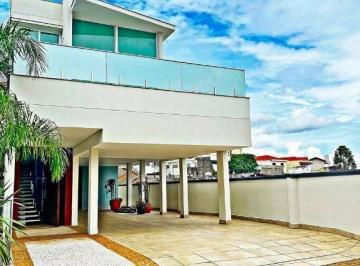 90fbc9f6b912f4dfee5152632edec92383a9c095 · Linda Casa à Venda em Condomínio Fechado | Barro Branco | 4 Suítes | Piscina | 8 Vagas