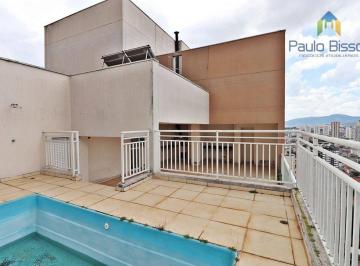 63c17a0620728ef44e529a89eb93d653ec19f3a3 · Cobertura Duplex Nova em Santa Teresinha | 256m² Privativos | 3 Suítes | Amplo Terraço com Vista Pan