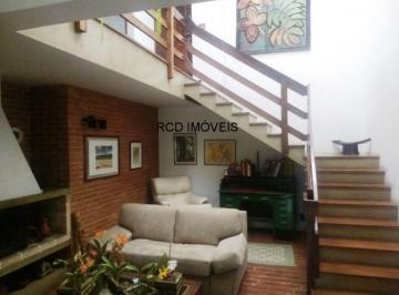Casa de 3 quartos, São Paulo · Casa na Vila Universitária, São Paulo-SP. 3 quartos, 1 suíte, 3 salas, 4 banheiros