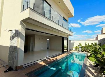 Casa de 4 quartos, Foz do Iguaçu · Casa com 410metros², 4 quartos, piscina e churrasqueira em Foz do Iguaçu - PR