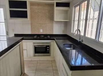 Casa de 3 quartos, Carapicuíba · Casa de 150 m² com 3 quartos à venda no Jardim das Belezas