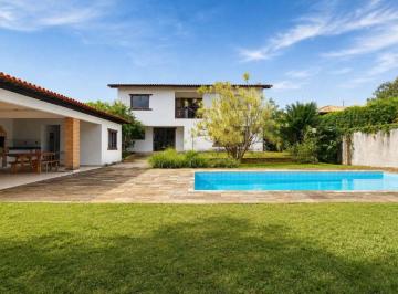 Casa de 6 quartos, Brasília · Exclusividade - Qi 27, excelente planta - Para Reforma