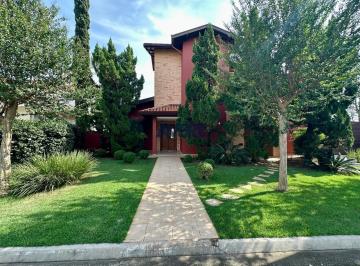 0 · Casa em Condomínio fechado em Campinas - 318 m2 construídos e 632 de terreno pró