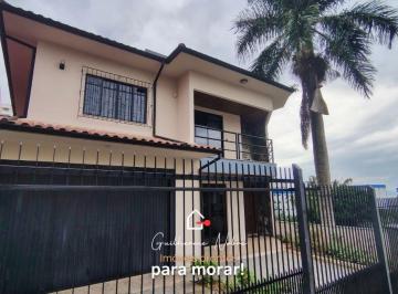 Casa de 5 quartos, São José · Excelente Imóvel com 2 Casas, total de 330m2 privativos com terreno de 694m² a venda em Barreiros SC