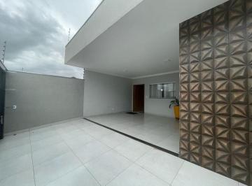 Casa de 3 quartos, São José do Rio Preto · Casa de 200 m² com 3 quartos à venda no Residencial Ary Attab