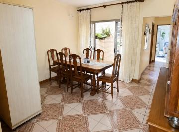 Casa de 2 quartos, São Paulo · Sobrado à venda no Jardim França com 2 dormitórios, terraço amplo e excelente localização