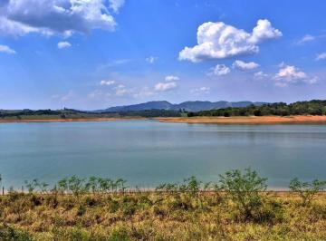 Casa de 2 quartos, Joanópolis · Casa - Chácara 600 m² com acesso a represa, vista parcial para a água.