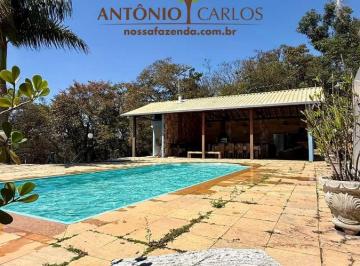 Casa de 3 quartos, Esmeraldas · Chalezinho à venda no Condomínio Nossa Fazenda em Esmeraldas-MG