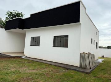 Casa · 380m² · 3 Quartos · 2 Vagas · Casa para Venda em Aparecida de Goiânia, Expansul, 3 dormitórios, 2 banheiros, 2 vagas