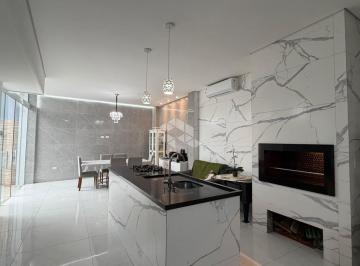 Casa · 237m² · 4 Quartos · 2 Vagas · CASA 04 QUARTOS/ 01 SUÍTE NO BAIRRO - ABRAÃO - FLORIANÓPOLIS - SC