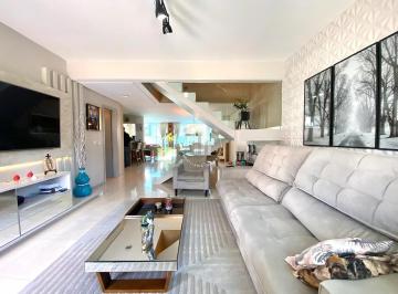 Casa · 180m² · 3 Quartos · 1 Vaga · Casa 3 Quartos com piscina no Deltaville Garden - Biguaçu