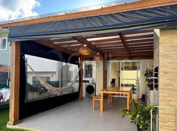 Casa · 65m² · 2 Quartos · 1 Vaga · Casa em Forquilhas com 65,81 m2