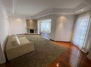 Apartamento · 210m² · 3 Quartos · 3 Vagas · Apartamento de 220m² com 3 Suítes, 5 Banheiros e Lazer Completo – Localização Pr