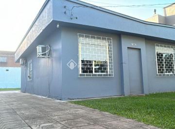 Casa · 100m² · 3 Quartos · 4 Vagas · Casa de 100m2 com 3 dormitórios, quiosque e churrasqueira