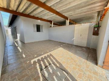 f30d4234-ab13-4658-82e5-2b39960bec8b.jpg · Casa com 3 dormitórios próximo à praia no bairro Balneário Flórida Mirim