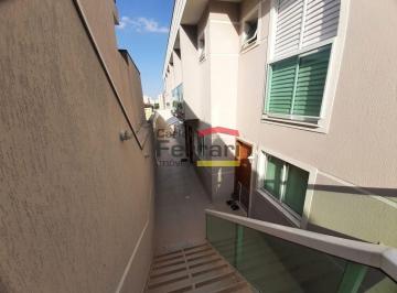 Casa · 61m² · 2 Quartos · 1 Vaga · Casa em Condomínio Fechado, com 61 m², 2 quartos sendo 2 suítes e 2 vagas, perto