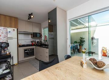 Casa de 3 quartos, Curitiba · Sobrado no Alto Boqueirão | 3 Quartos, 1 Suíte e Vagas Cobertas