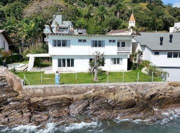 whatsapp-image-2026-09-03-at-170513-17884659504267.jpeg · Casa frente mar à venda em Cabeçudas | Itajaí