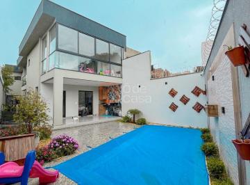 Casa · 232m² · 3 Quartos · 4 Vagas · Casa para venda em Lúcio De Abreu de 232.00m² com 3 Quartos, 1 Suite e 4 Garagens