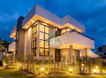 Casa · 330m² · 5 Quartos · 3 Vagas · Casa para venda em Lagoinha - Condomínio Lagoinha de 330.00m² com 5 Quartos, 5 Suites e 3 Garagens