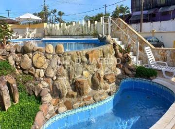 Casa · 1320m² · 16 Quartos · 21 Vagas · Casa para venda em Praia Da Lagoinha de 1320.00m² com 16 Quartos e 21 Garagens