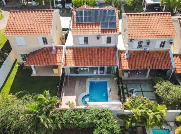 Casa · 150m² · 3 Quartos · 2 Vagas · Sobrado para venda em Casa Bella Bosque Residencial de 150.00m² com 3 Quartos, 1 Suite e 2 Garagens