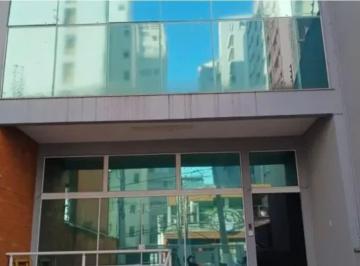 Comercial · 640m² · 4 Vagas · Loja na Rua Artur Prado, 513 • 640 m²