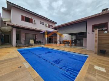 Casa · 334m² · 3 Quartos · 4 Vagas · Casa para venda em Werner Plaas de 334.00m² com 3 Quartos, 1 Suite e 4 Garagens