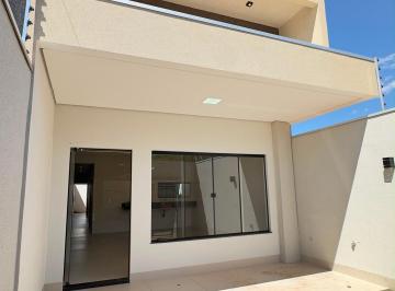 Casa · 125m² · 3 Quartos · 1 Vaga · Casa com 3 quartos sendo 1 suíte no Plano Diretor Sul de Palmas.