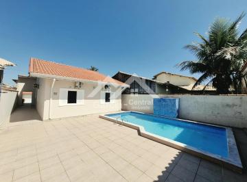 Casa · 166m² · 3 Quartos · 2 Vagas · Casa com Piscina no bairro Maria Helena Novaes em Peruíbe