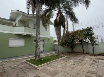 Casa · 207m² · 3 Quartos · 4 Vagas · Casa | 03 dormitórios | Petrópolis