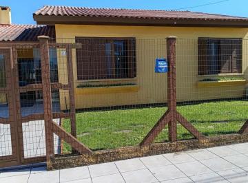 Casa · 275m² · 2 Quartos · 1 Vaga · Casa Frente para o Mar no Centro de Cidreira