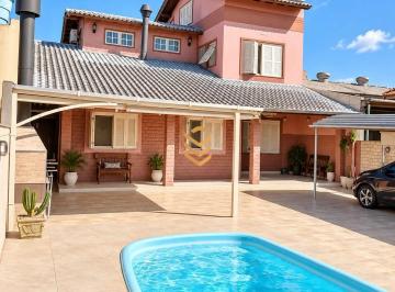 Casa · 234m² · 3 Quartos · 5 Vagas · Sobrado Reformado com Piscina e 5 Vagas no Sarandi Porto Alegre