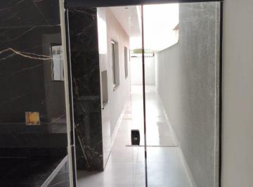 Casa de 2 quartos, Sorocaba · Casa a venda não geminada-2 vagas- 2 banheiros-2 qaurtos sendo 1 suíte-São Bento Sorocaba SP