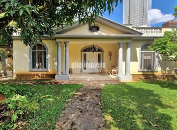 Casa · 200m² · 3 Quartos · 3 Vagas · EXCELENTE LOCALIZAÇÃO !!! JARDIM EUROPA!!!