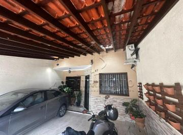 Casa · 185m² · 3 Quartos · CASA TERREA 3 QUARTOS - Abaeté