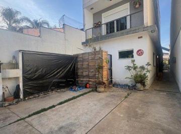 Casa · 248m² · 3 Quartos · SOBRADO COM 3 QUARTOS - Ana Maria