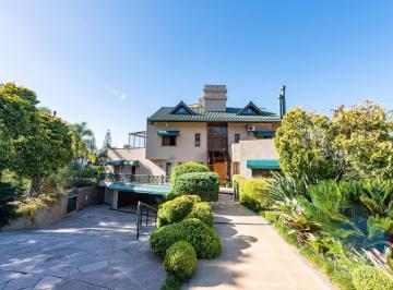 Casa · 1650m² · 4 Quartos · Casa à venda - em Cavalhada