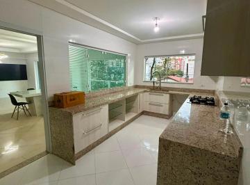 Casa · 205m² · 3 Quartos · 5 Vagas · Excelente sobrado de 205mts na Nova Petrópolis em São Bernardo do Campo