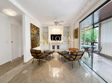 Apartamento · 119m² · 2 Quartos · 1 Vaga · Locação Leblon- 2 quartos, 2 varandas, quadra da praia.
