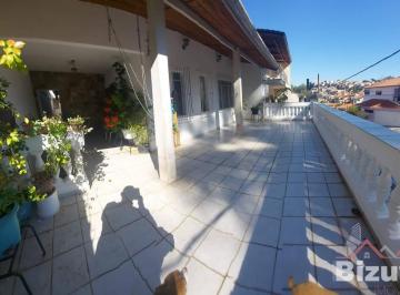 21c19401dc259952595036e18697a7d545904a31 · Linda casa no Jardim Caçula Colônia Jundiaí