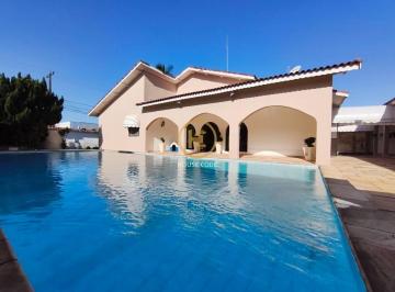 9ab3a90dddfb9041dd4a84f0f2ca6dd9232d77ad · Casa à venda com piscina, 3 dormitórios sendo 3 suítes, edícula e 720 m² de terreno a 600 metros da