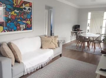 Casa · 306m² · 3 Quartos · 2 Vagas · Oportunidade - Casa - Jardim Motorama - 3 Dormitórios - 181,85m².