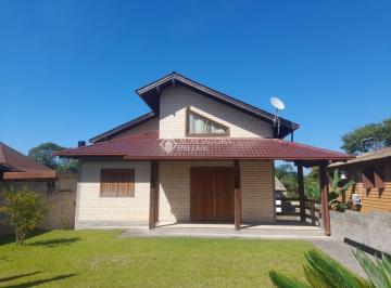 Casa · 120m² · 3 Quartos · casa centrinho da Praia do Rosa