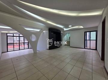 f1aebf96896d97df98ff064f615e7604a8460adb · Apartamento 2 quartos sendo 1 suíte, closet separado, 172 m², escritório, garagem coberta 2 carros, 