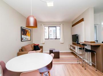 Apartamento · 61m² · 2 Quartos · 1 Vaga · Apartamento à venda com 2 quartos no Centro de Curitiba