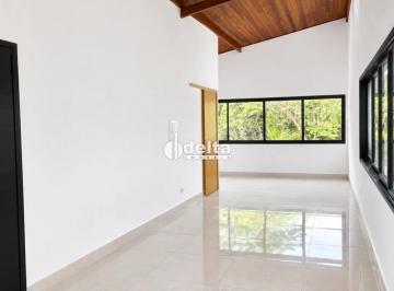 Comercial · 50m² · Sala comercial disponível para locação no bairro Cidade Jardim em Uberlândia-MG