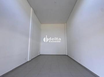 Comercial · 60m² · Loja disponível para locação no bairro Granja Marileusa em Uberlândia-MG.